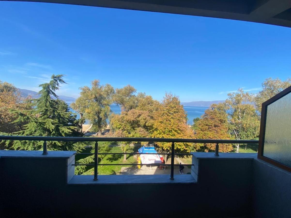 Vila Vadeha Pogradec Exterior photo