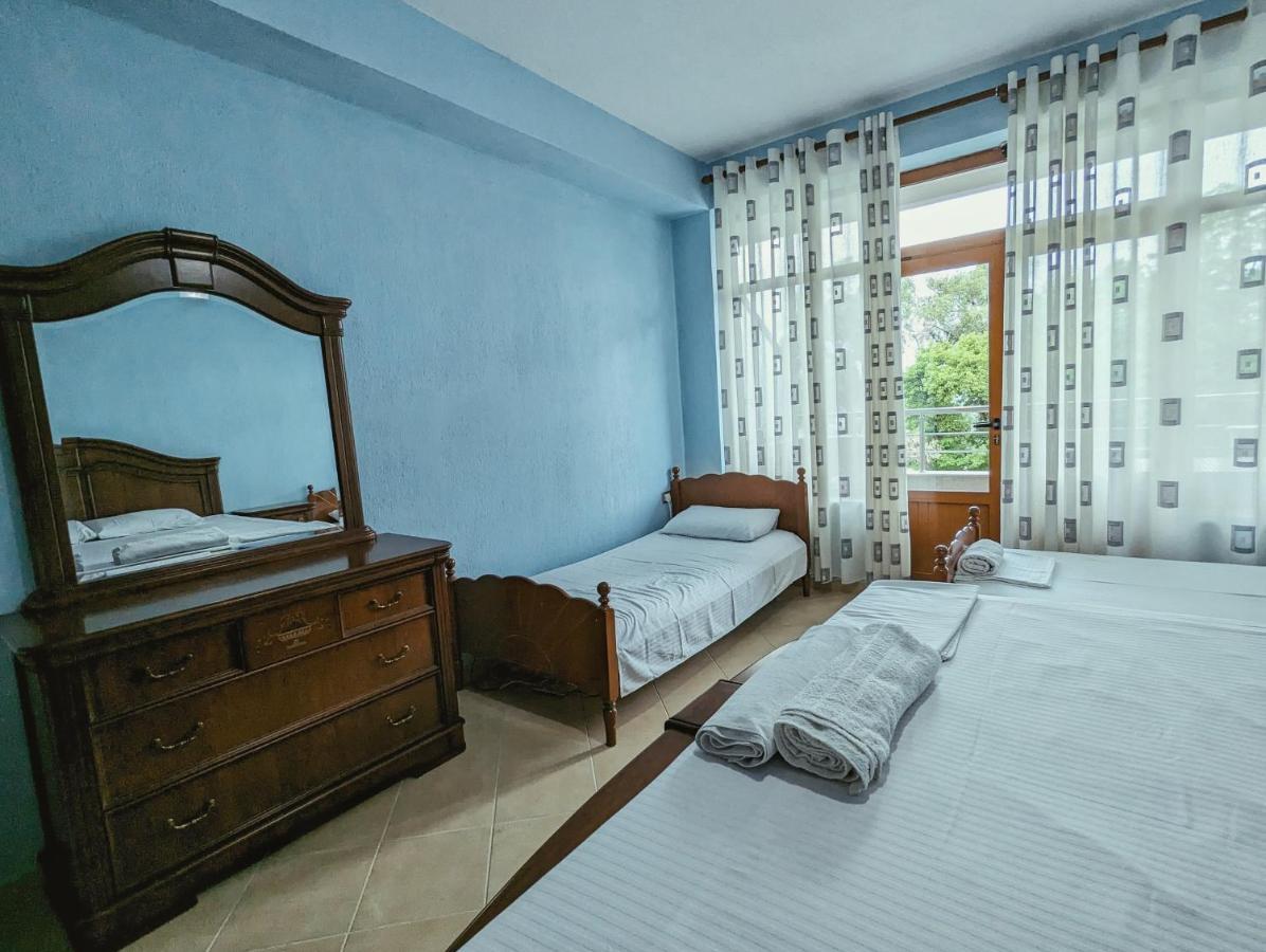 Vila Vadeha Pogradec Exterior photo